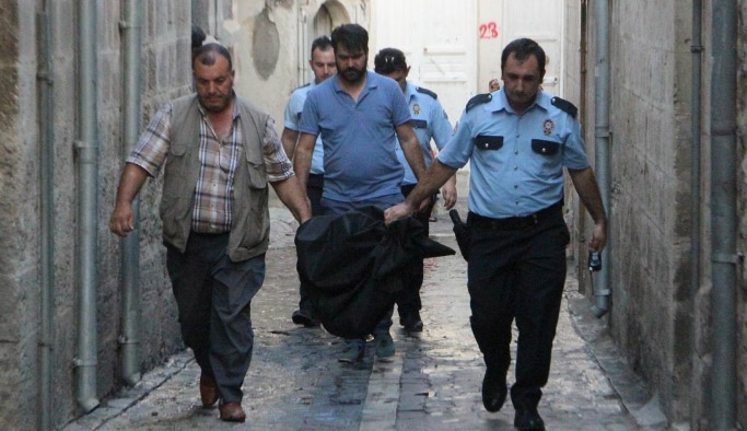 Böyle vahşet olabilir mi? Doğurduğu bebeği...