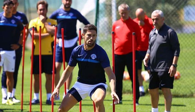 Trabzonspor'un rakibi Kasımpaşa'da toplantı! Çalımbay puan istiyor