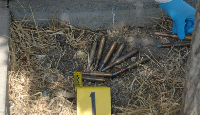 Uçaksavar mermileri polisi alarma geçirdi