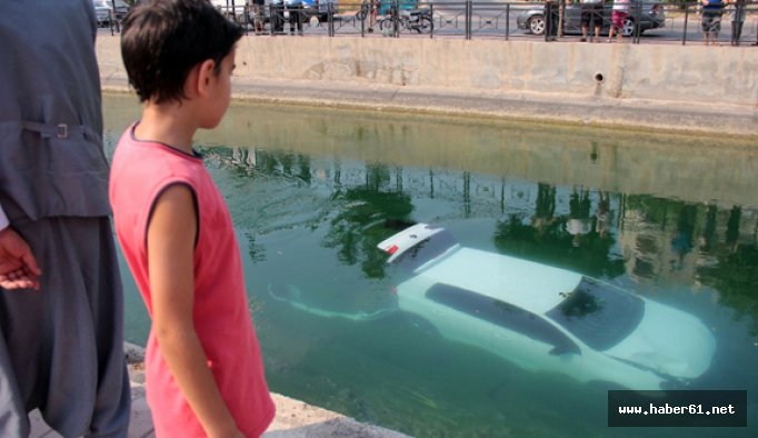 Araç sulama kanalına uçtu