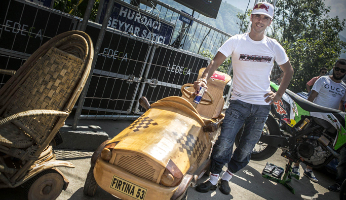 Kenan Sofuoğlu, Formulaz’da yarışacak