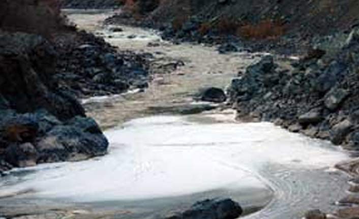Çoruh nehri dondu!