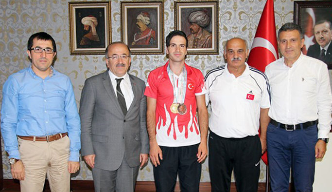 Trabzonlu Avrupa Şampiyonuna ödül