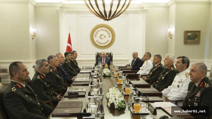 YAŞ'la ilgili flaş karar!