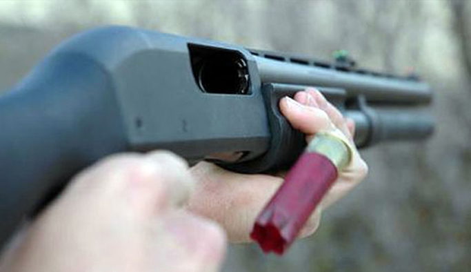 16 yaşında babasını ve abisini öldürdü