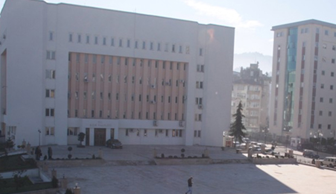 Rize'de FETÖ'den 7 hakkında karar verildi