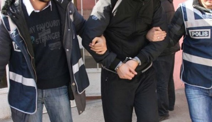 3 Bakanlıkta FETÖ operasyonu