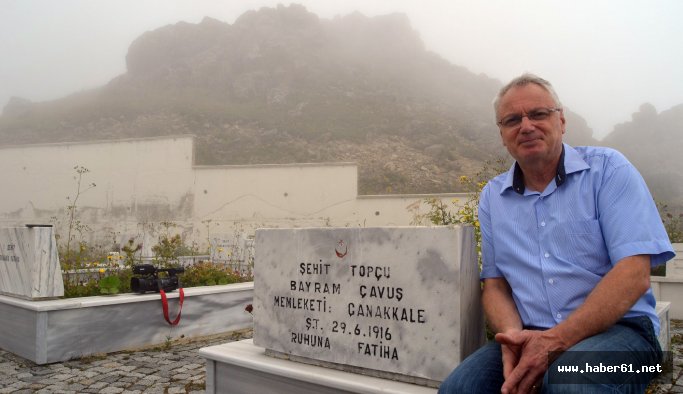 Yıllardır şehit yakınlarını arıyor