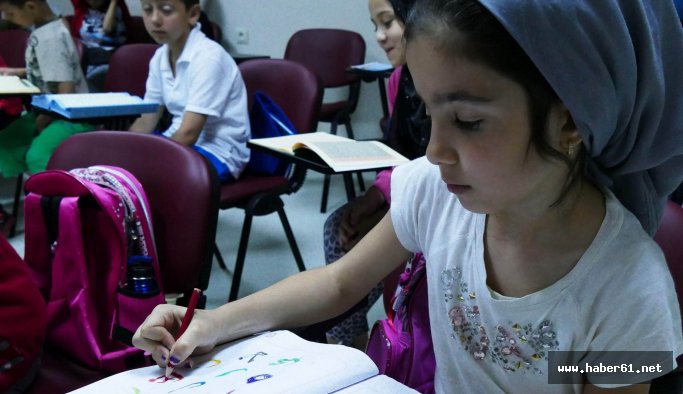 1200 minik Yaz okuluna gitti