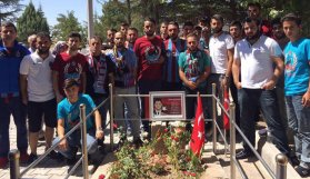 TS taraftarından kahramana ziyaret