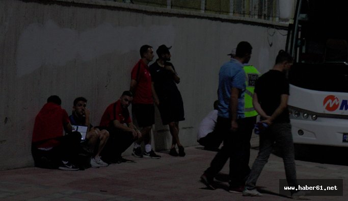 Gaziantep'te Trabzonspor'a otobüs şoku