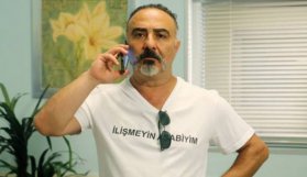 Ünlü oyuncu hocasını yumrukladı!