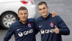 Bero gözünü formaya dikti