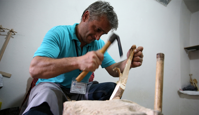 Şimşir kaşık ustası taleplere yetişmiyor