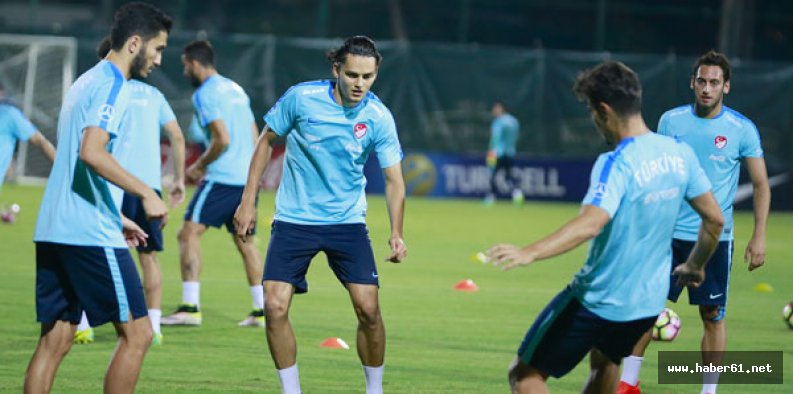 Milli Takım'a şok!