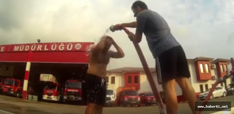İtfaiye hortumuyla duş aldılar