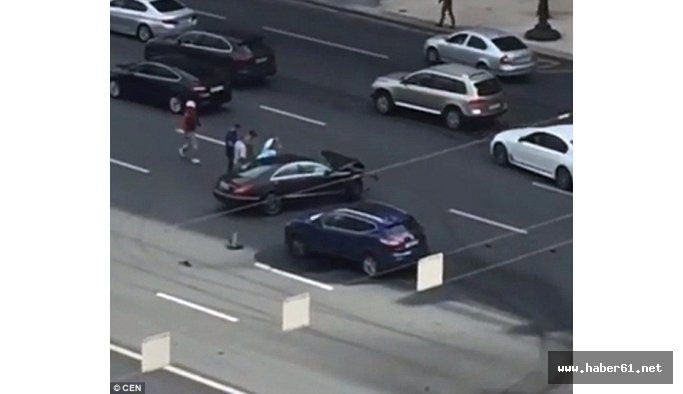 Putin'in aracı paramparça oldu!