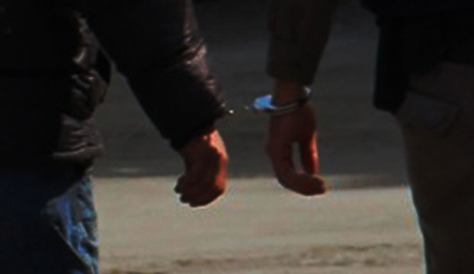 Trabzon eski emniyet müdürünün yakını da tutuklandı!