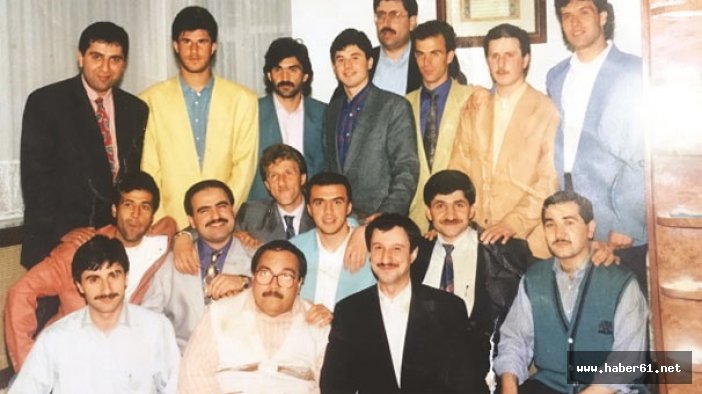 Eski futbolcuların FETÖ hatıra fotoğrafı!