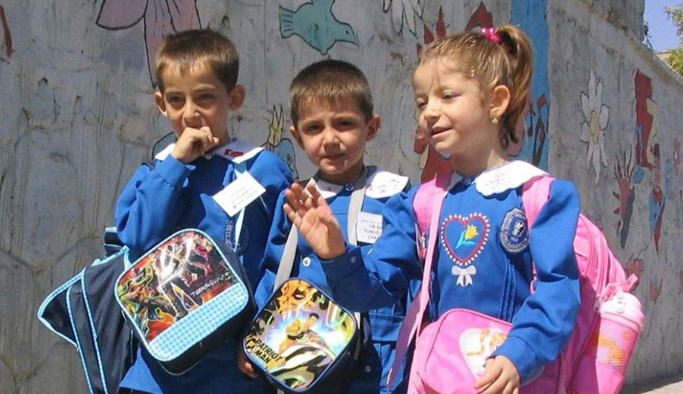 Ağır okul çantalarına dikkat