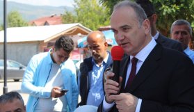 Ne kadar hain varsa...