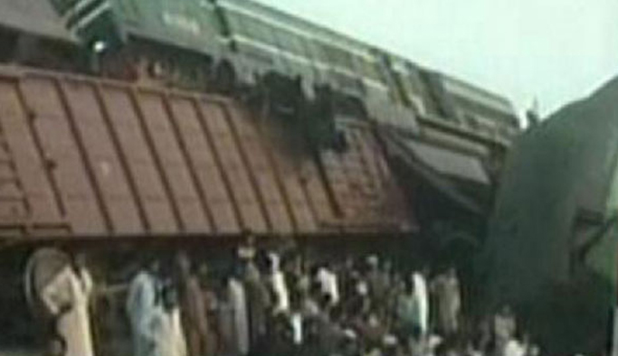 Tren kazası: 6 ölü 150 yaralı