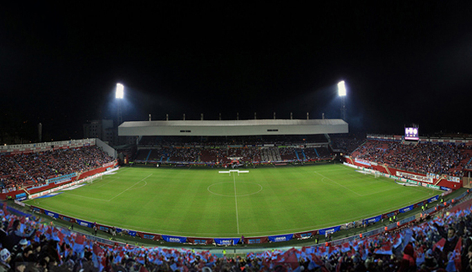 Meteoroloji Avni Aker'in havasını ölçüyor