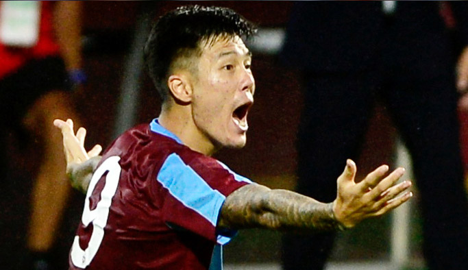 Suk golle tanıştı