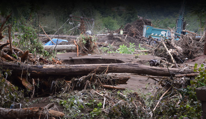 Sel Eynesil'i de vurdu