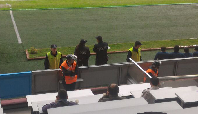 Avni Aker'de önemli değişiklik