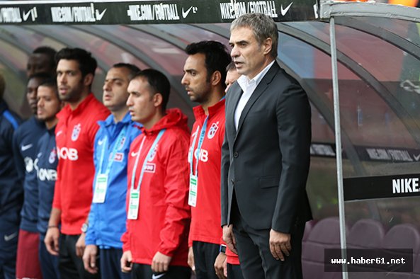 Trabzonspor'da Yanal'ın yerine Kazak konuştu