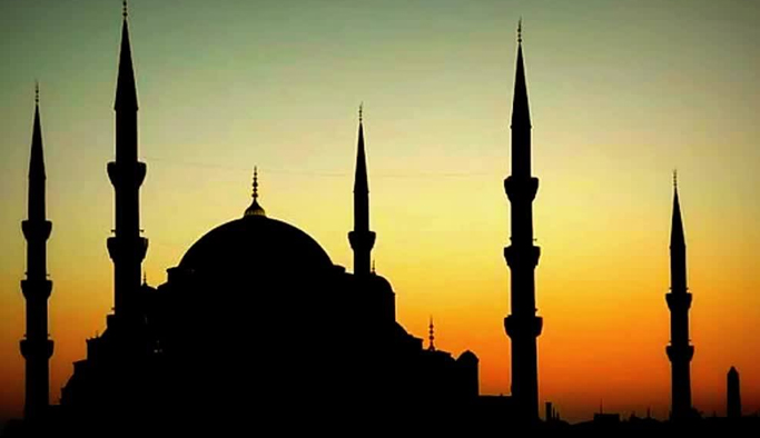 Diyanet'ten Ezan saatleri için 81 İle Genelge