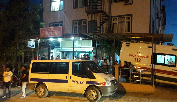 Seyir halindeki araç tarandı: 5 yaralı