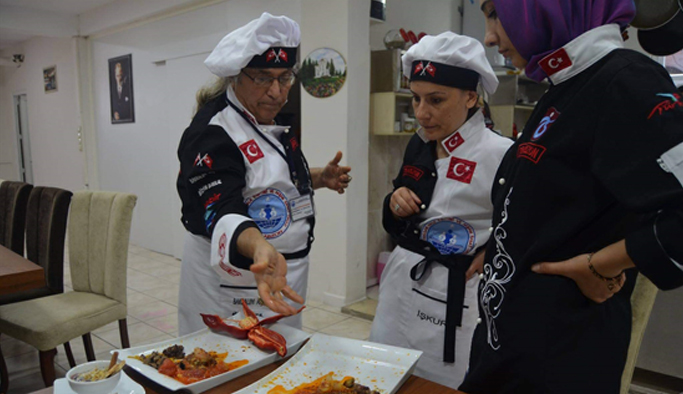 Karadeniz Yemeklerini Trabzon'dan Dünyaya tanıtıyor