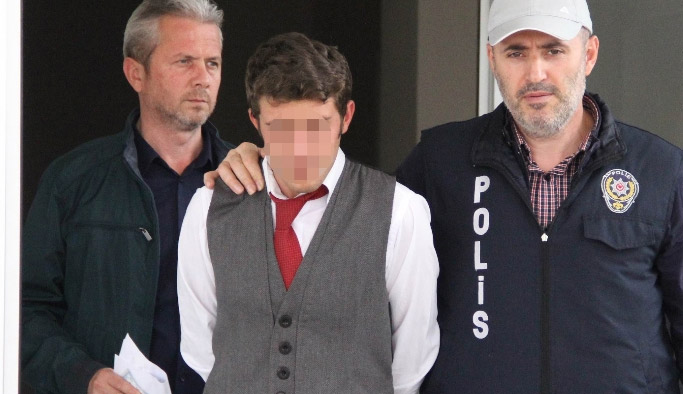 Samsun'da muavin kadının cep telefonunu alıp vermedi!