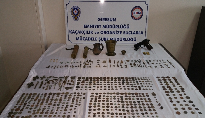 Giresun'da 657 parça tarihi eser ve 3 kişi yakalandı