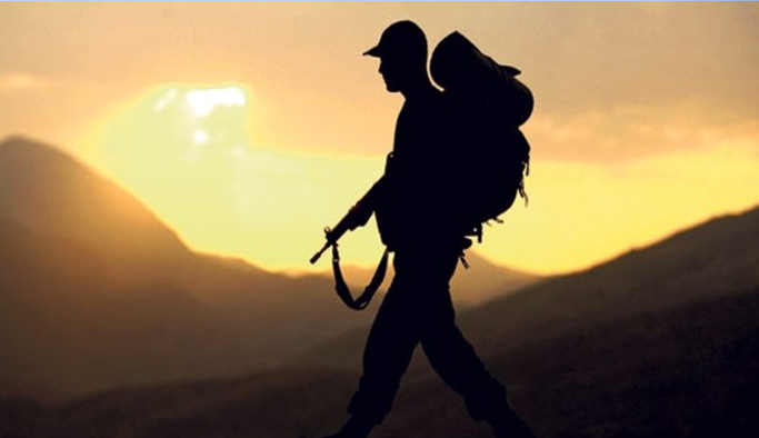 Karakola keskin nişancı tüfeğiyle ateş açıldı