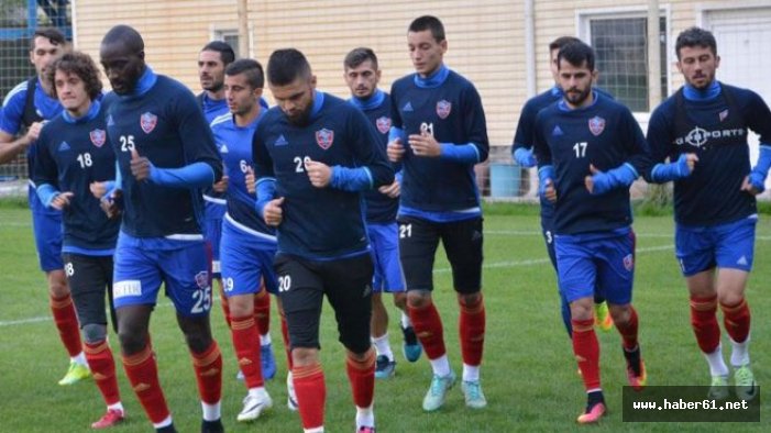 Trabzonspor'un rakibi Karabükspor'da son durum