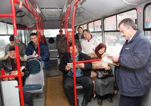 Of-Trabzon arası kitap okunuyor