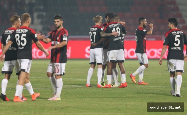 Bursa, Antep'te takıldı