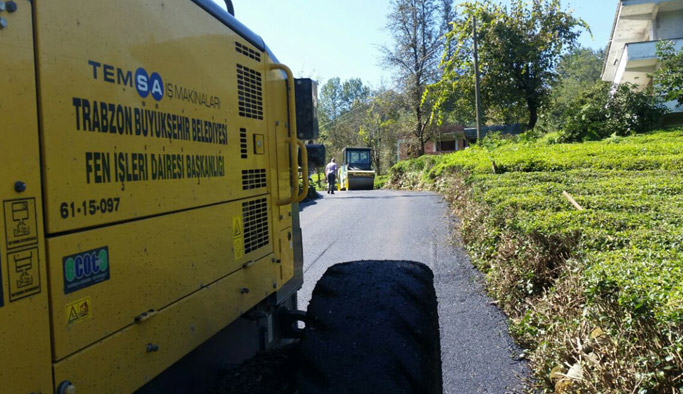 Trabzon'da 16 ayrı noktaya asfalt çalışması