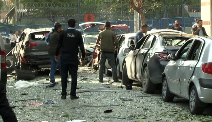 Polis merkezinde patlama