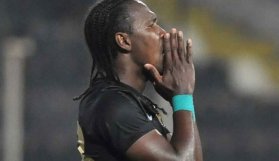 Trabzonspor'un rakibine şok!