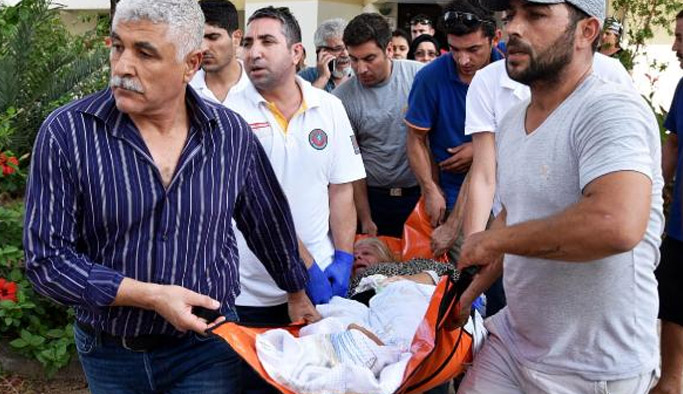 Annesini bıçakladı babasını ise...