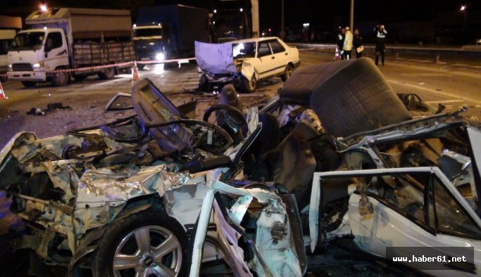 Kırmızı ışıkta korkunç kaza!