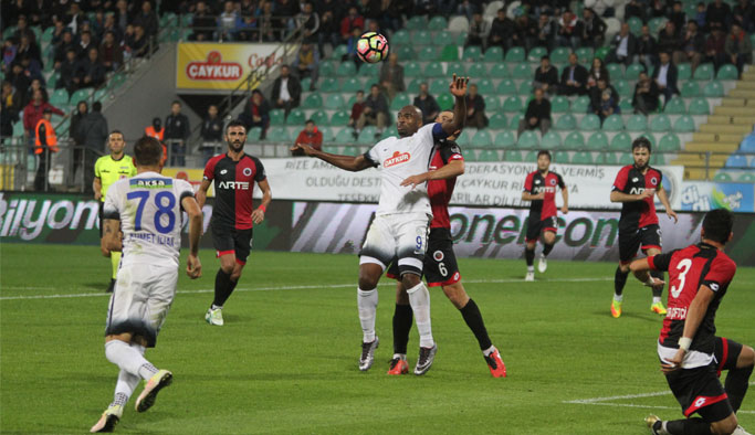 Rizespor Gençlerbirliği'ni devirdi