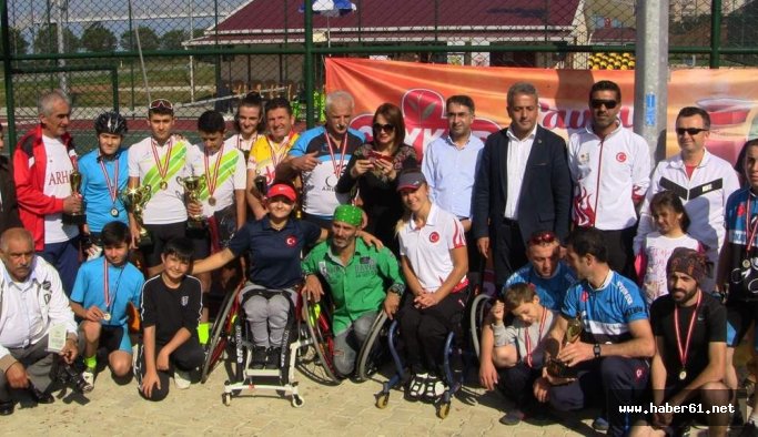 Tekerlekli sandalye tenisçisinin hayali büyük