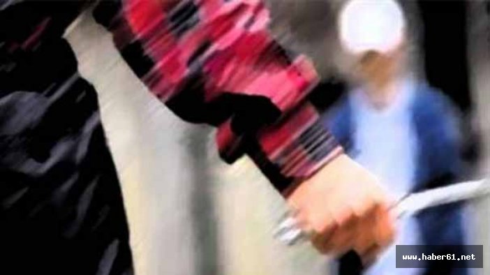 Taksi şoförüne bıçaklı saldırı