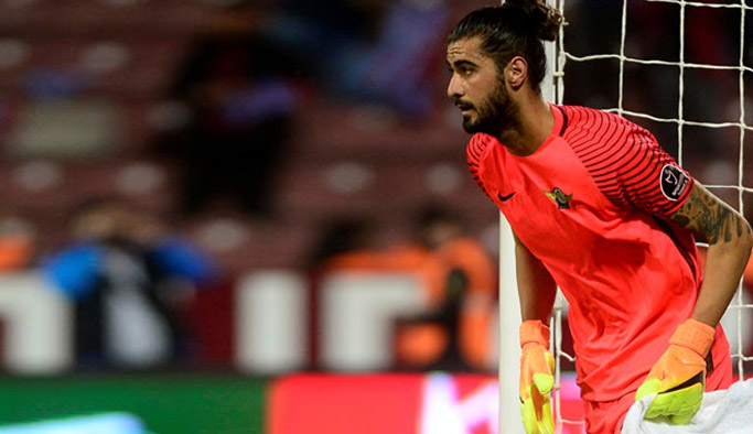 "Trabzonspor'da neredeyse futbolu bırakacaktım!"