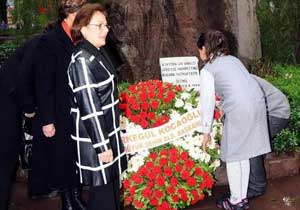 "Zübeyde Ana'ya Saygı"